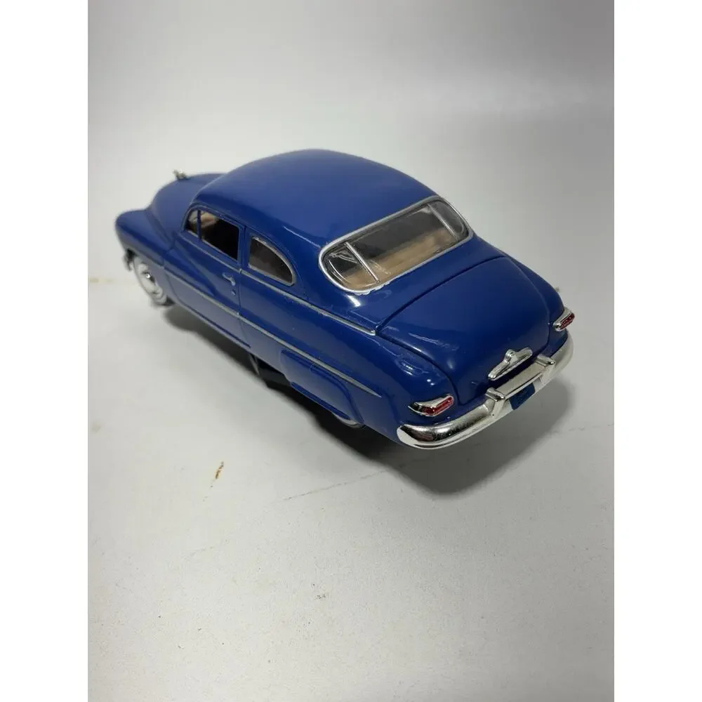 1949 Mercury Coupe Diecast Model Car Blue 1:24 Scale Opening Hood Doors